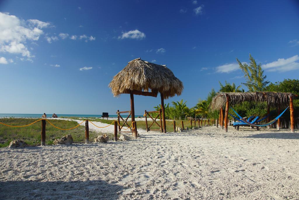 Beach Guesthouse Holbox Apartments & Suites Ngoại thất bức ảnh